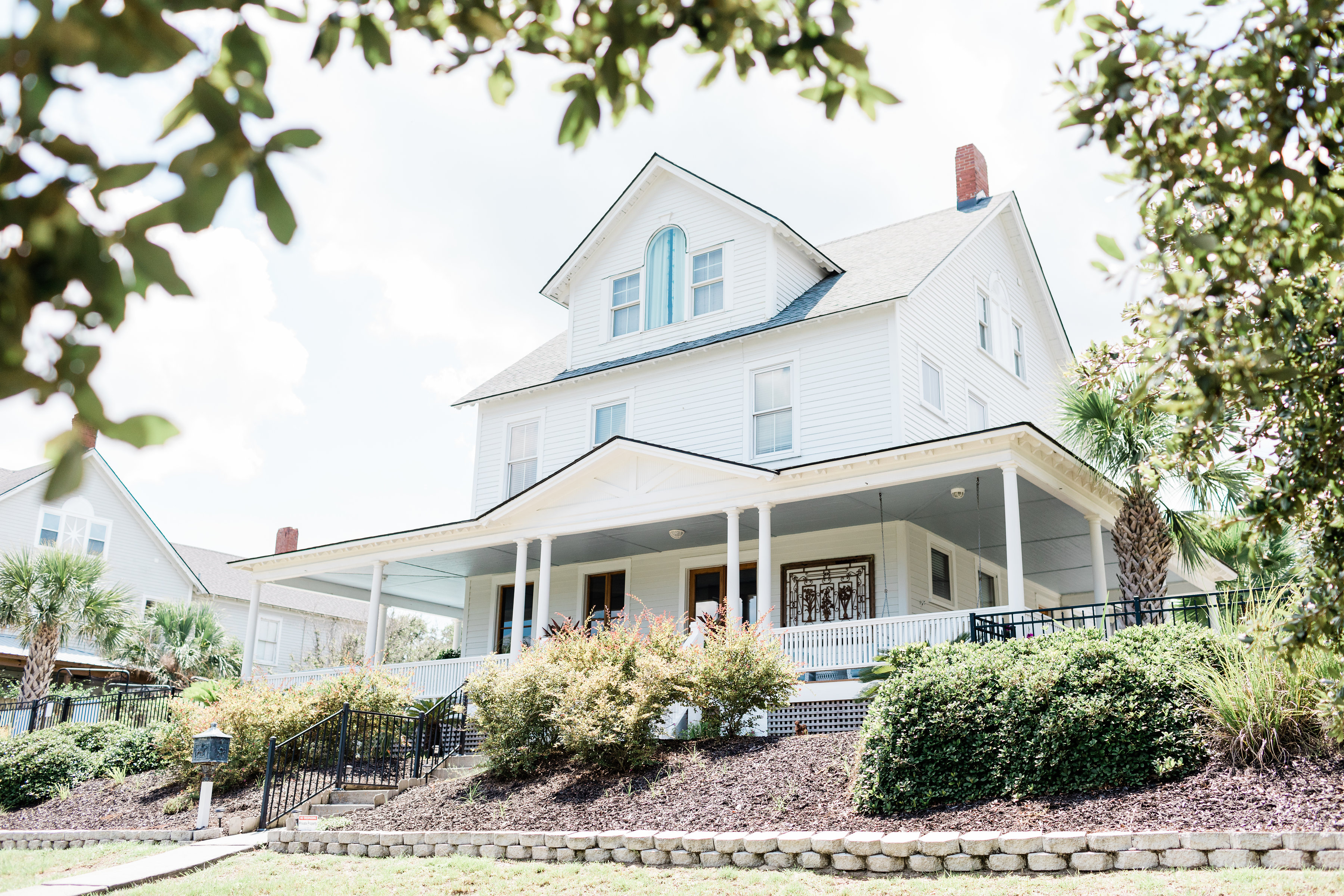 Exterior side view of Surf Song Bed and Breakfast on Tybee Island