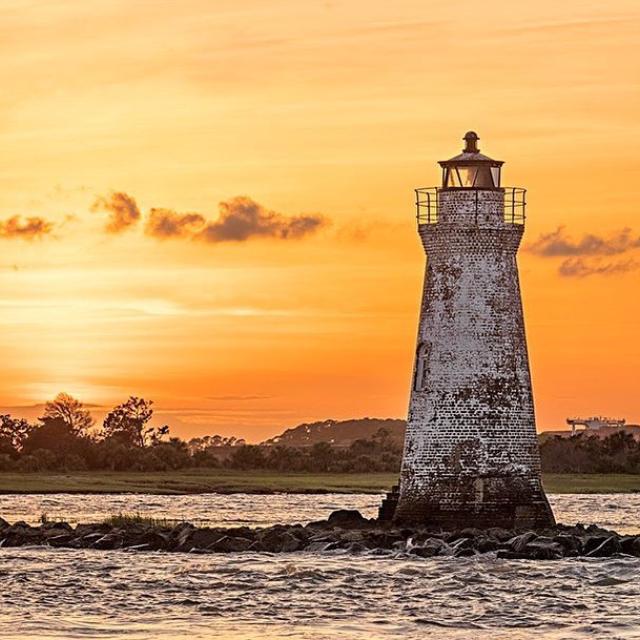 cockspur lighthouse tybee