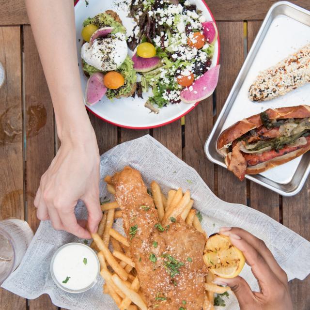 deck kitchen bar restaurants seafood tybee island