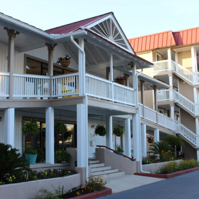 The exterior view of a condo on Tybee Island, GA.