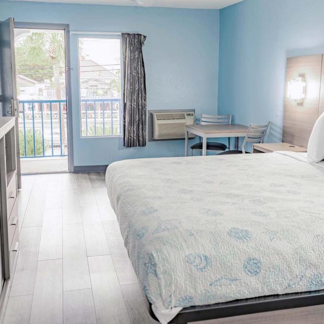 A king bed hotel room on Tybee Island, GA.