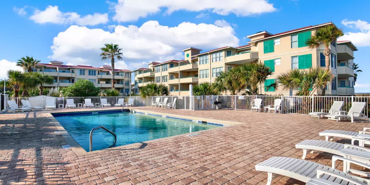Tybee Island Rentals condo pool view
