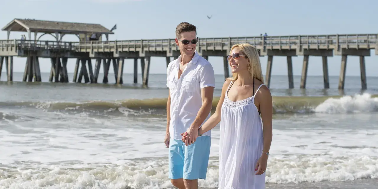 south beach pier couple
