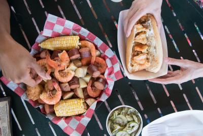 geralds pig shrimp tybee island dining restaurant