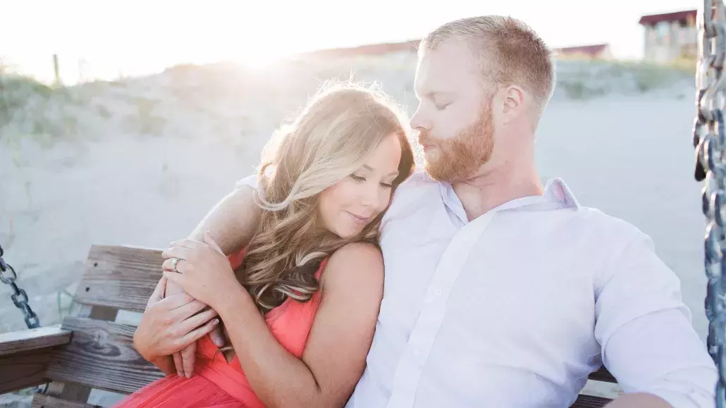 engagement couple tybee pier