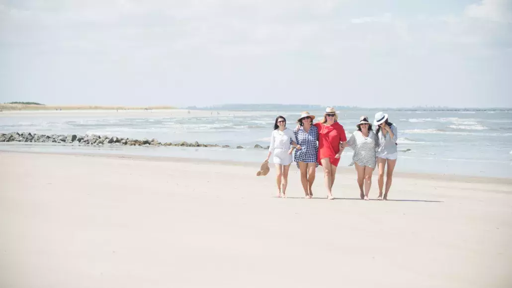 tybee island beach girl trip girlfriends