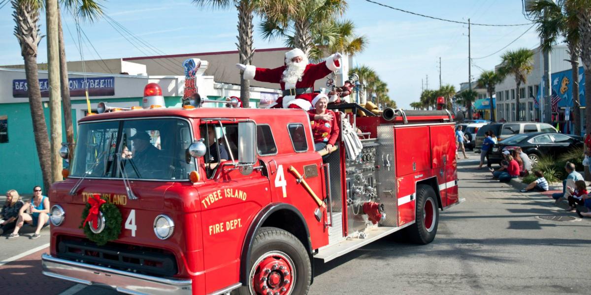 Tybee Island Christmas Parade 2024 Deni Nannie