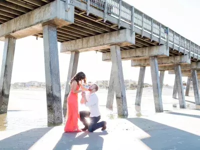 tybee island pier engagement