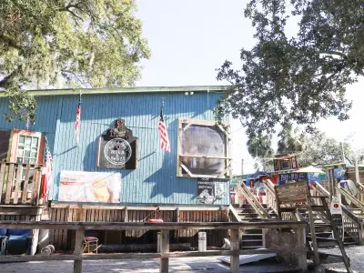 Huc-A-Poos Tybee Island Restaurant