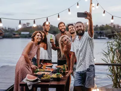 friends on deck