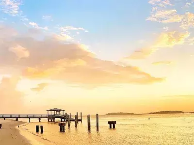 Photo courtesy of @natalie.natlre via Instagram.