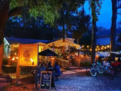 exterior image of Sea Wolf Tybee restaurant