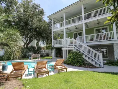 oceanfront cottages pool