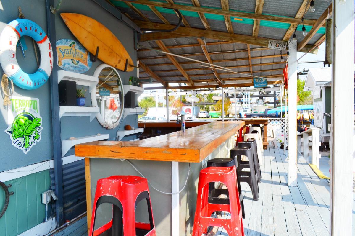 This Cool Tybee Island Restaurant Is Hidden In Plain Sight | Visit