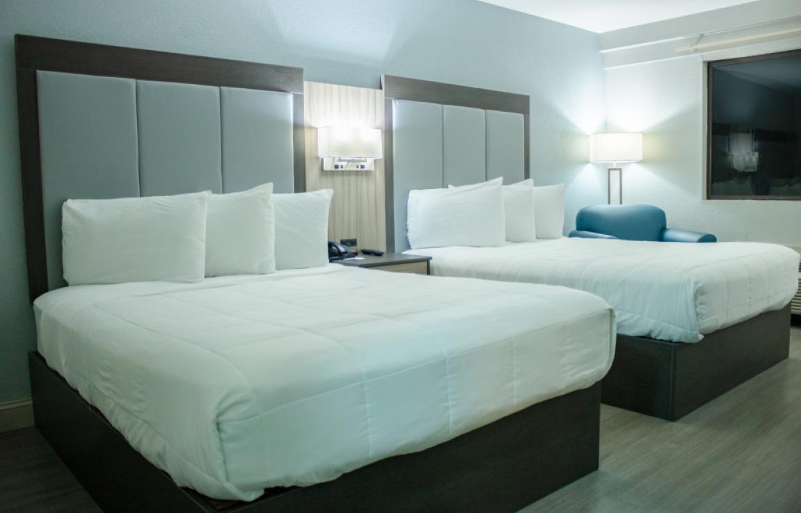 2 Queen Bedroom 2 Queen Bedroom