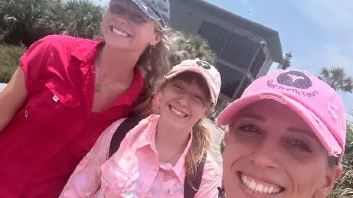 Tybee Shark Teeth Tours selfie with group and guide 
