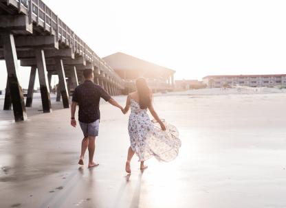 couple pier photographer photoshoot